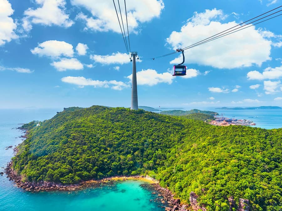 Kiss of the Sea Show + Sun World Hon Thom: Cable Car, Aquatopia & Kiss Bridge