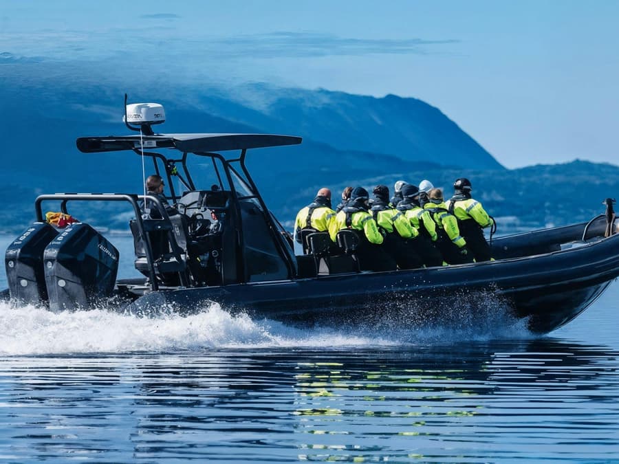 Bergen: Mostraumen Fjord Safari by Premium RIB Boat