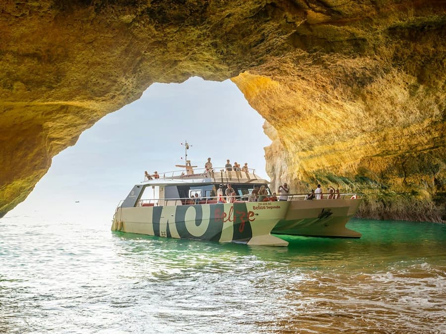 Benagil: Guided Sunset Cruise