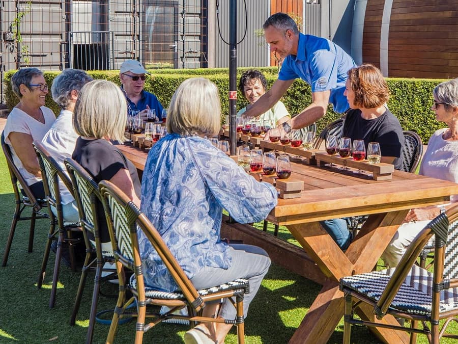 Guided Food & Wine Tour at Sunshine Coast Hinterland with Lunch & Tastings