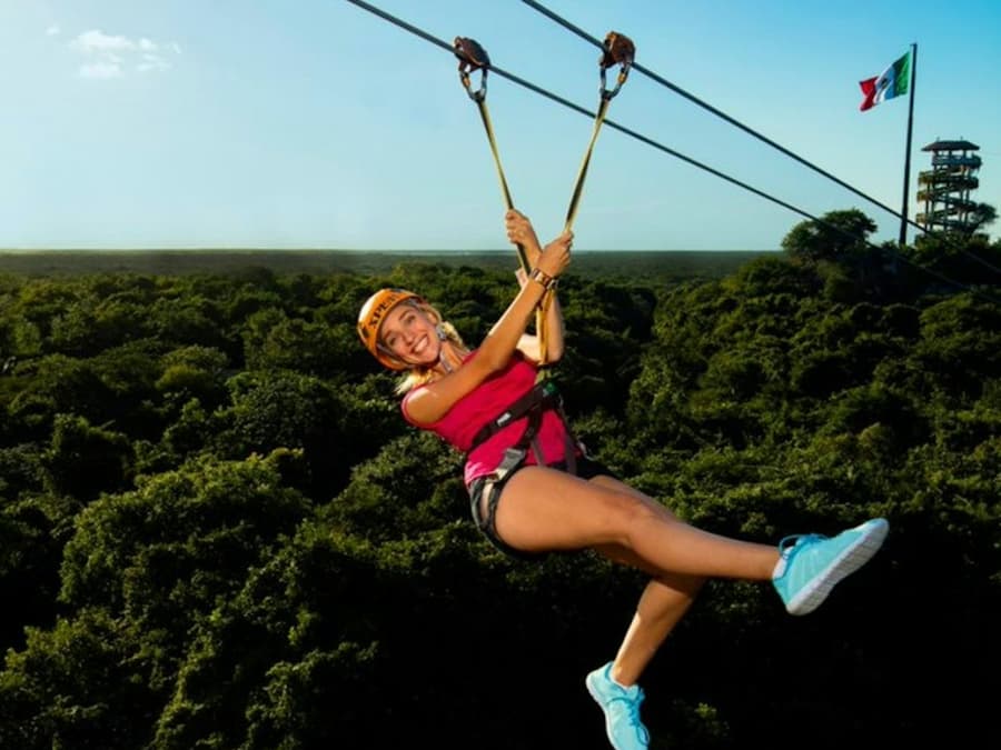 Xplor Park: Fast Track Ticket + Lunch + Transport