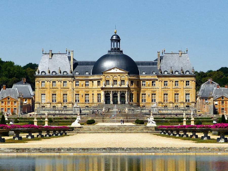 Vaux-le-Vicomte Castle Tickets with Audio Guide