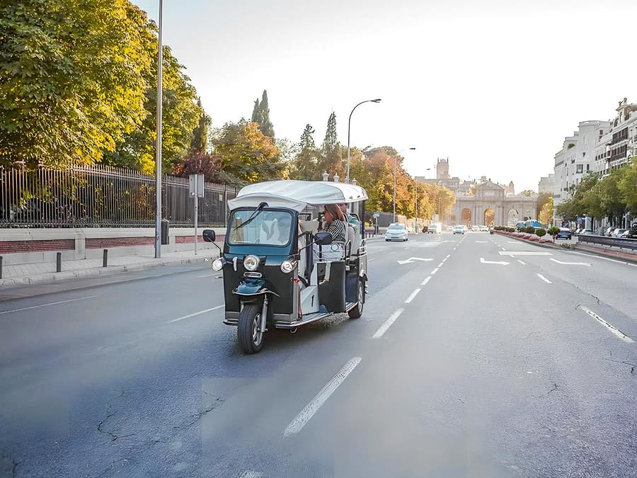 3-hour Expert Madrid Tuk-Tuk Tour