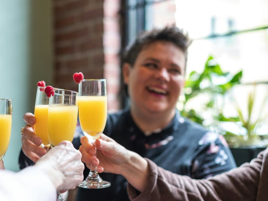 Vancouver: Gastown Guided Brunch Tour