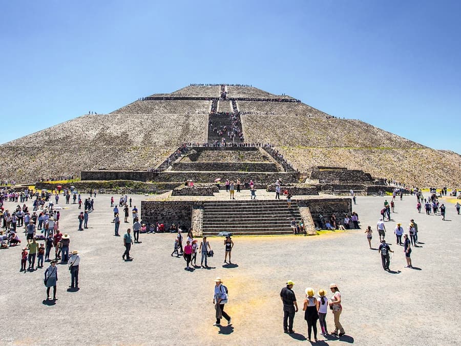 From Mexico City: Teotihuacán Pyramids & Pre-Hispanic Cave Small-Group Tour with Transfers