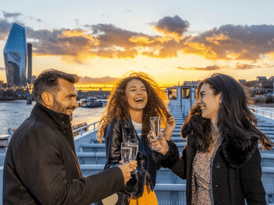 Thames River Evening Cruise with Sunset Views, Sparking Wine & Canapés