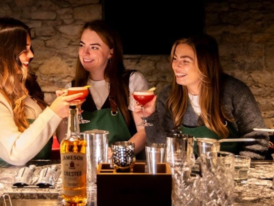 Экскурсия по дистиллерии Midleton (Jameson): Класс по созданию коктейлей
