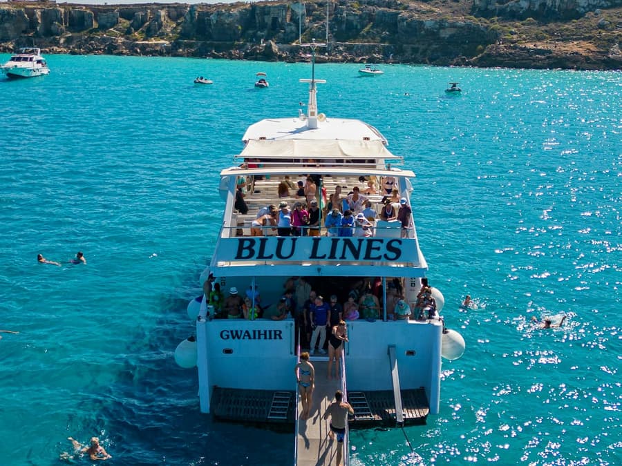 Favignana & Levanzo: Boat Tour from Trapani + Lunch