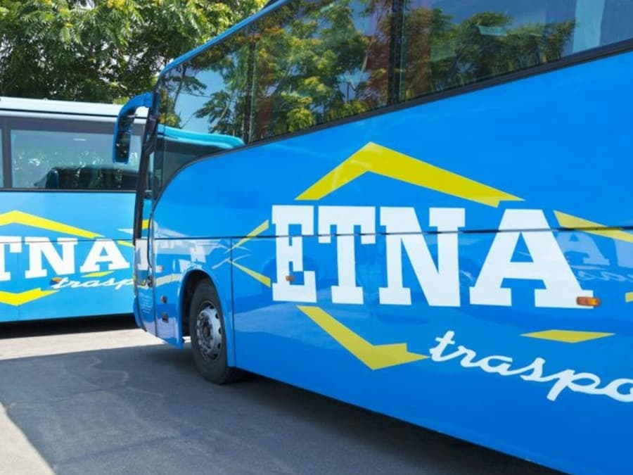 Taormina: Bus Transfer from Catania Fontanarossa Airport to Taormina Bus Station