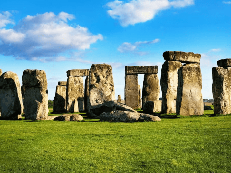 From London: Stonehenge and Bath Day Trip