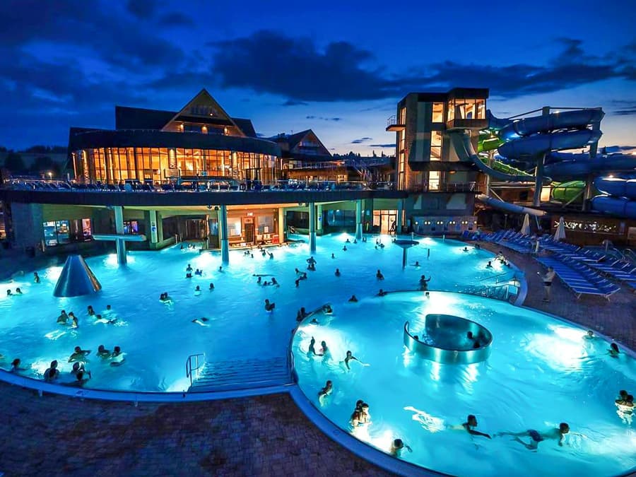 From Kraków: Full-Day Trip to Zakopane with Chochołów Thermal Spa, Cable Car & Transfers