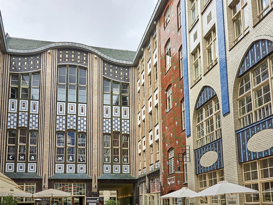 Berlin: Scheunenviertel & Hackesche Höfe Guided Tour