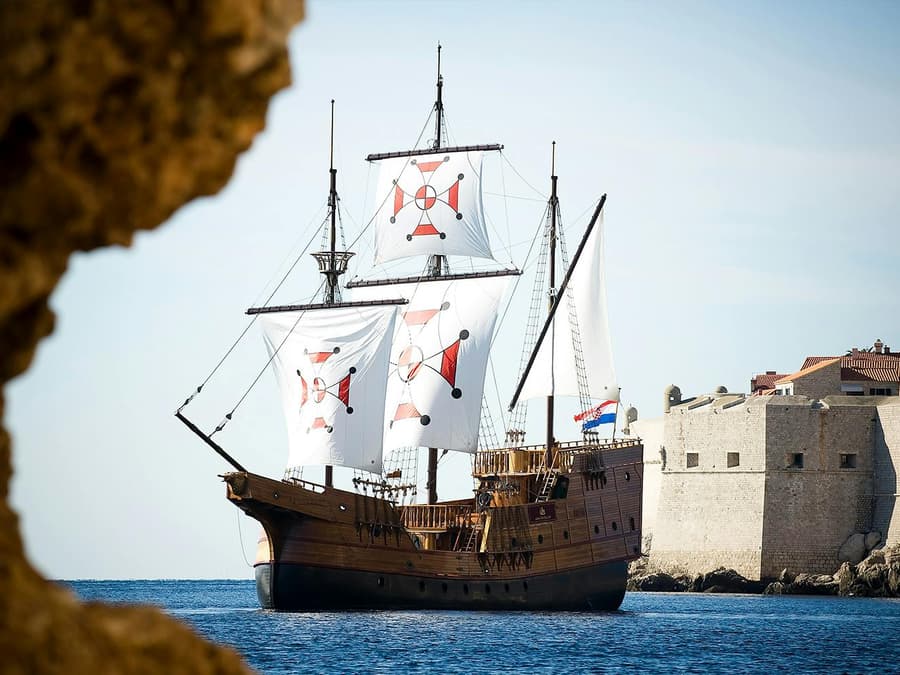 Dubrovnik Republic Cruise with Walking Tour