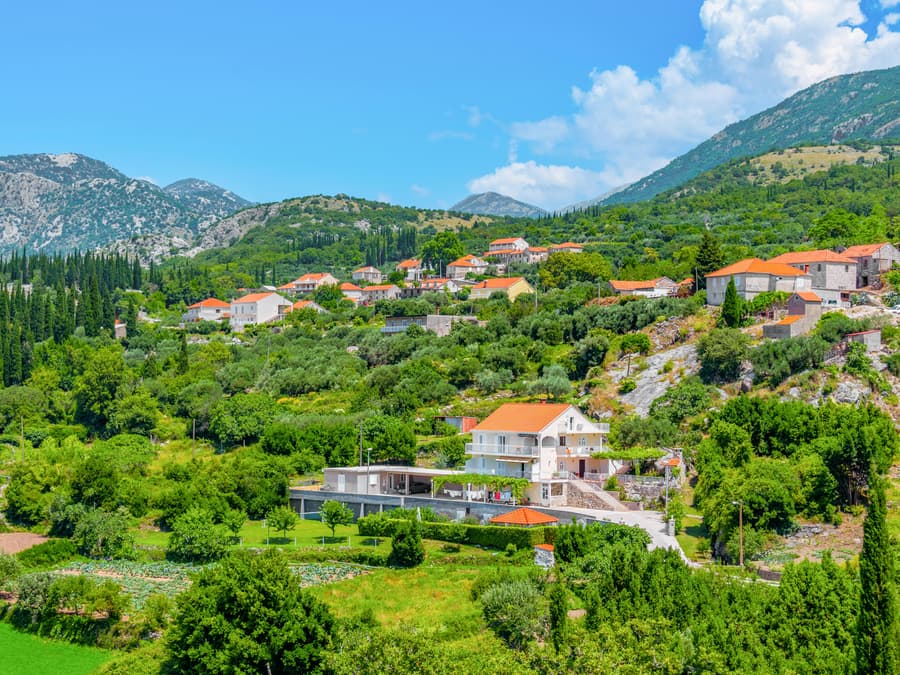 From Dubrovnik: Konavle Valley & Falcon Fortress Tour with Traditional Lunch