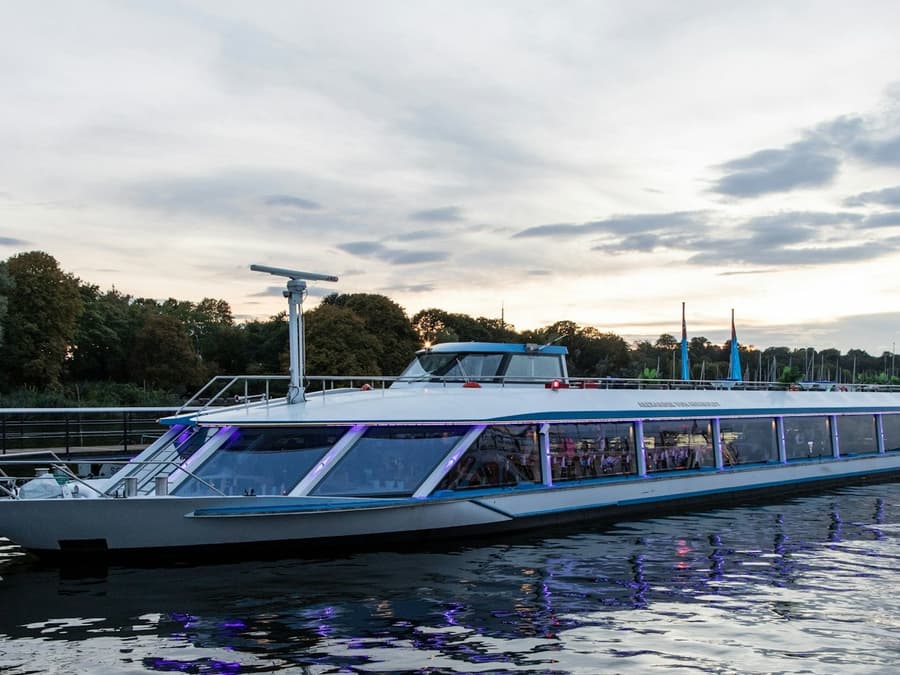 Müggelberge: 5-Hr Boat Tour