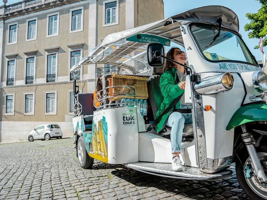 Lisbon: 1.5-Hr Private Tuk Tuk Tour of Old Town & City Center