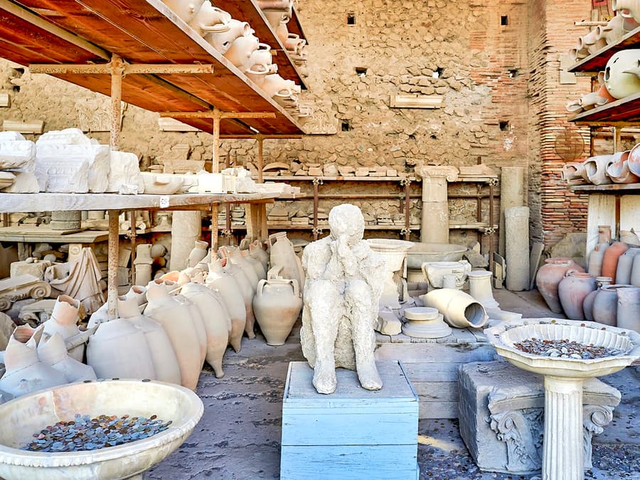 Roomasta: Pompeiji ja Napoli tai Vesuviuksen päiväreissu