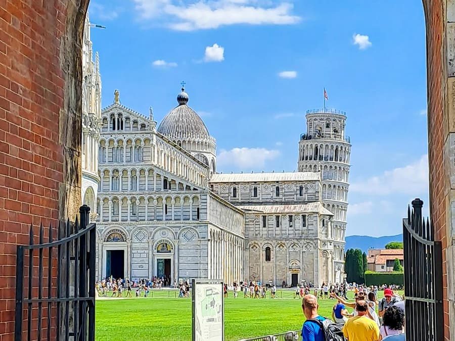 Guided Walking Tour of Pisa