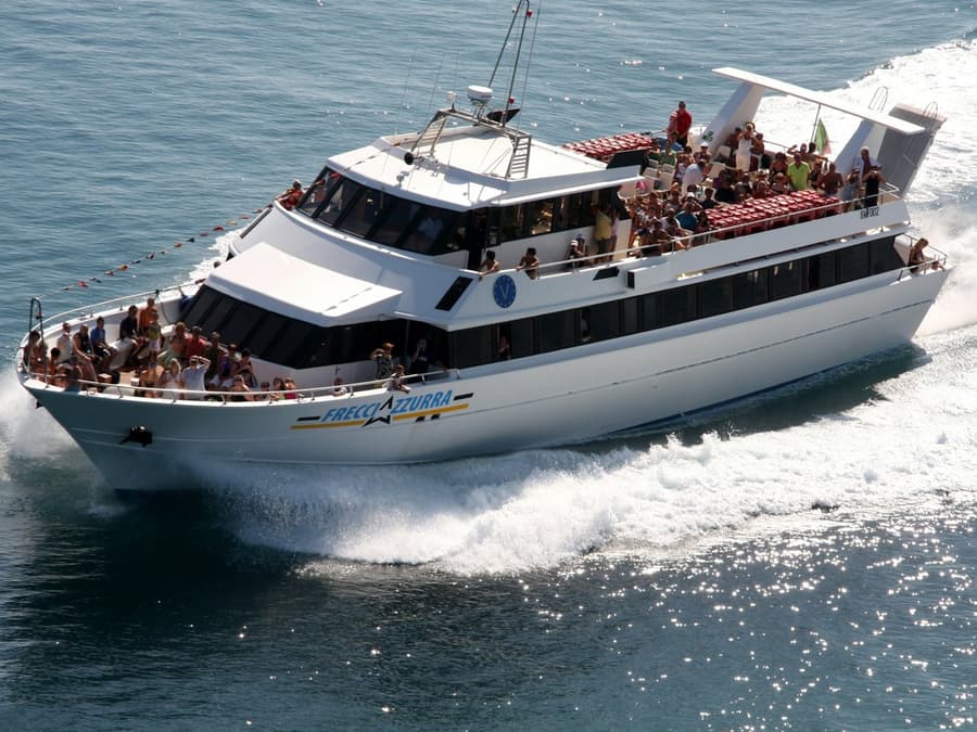 Tremiti Islands: Guided Boat Tour from Vieste