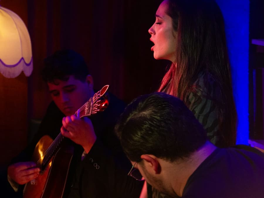 Lisbon: Fado Concert + 1 Drink