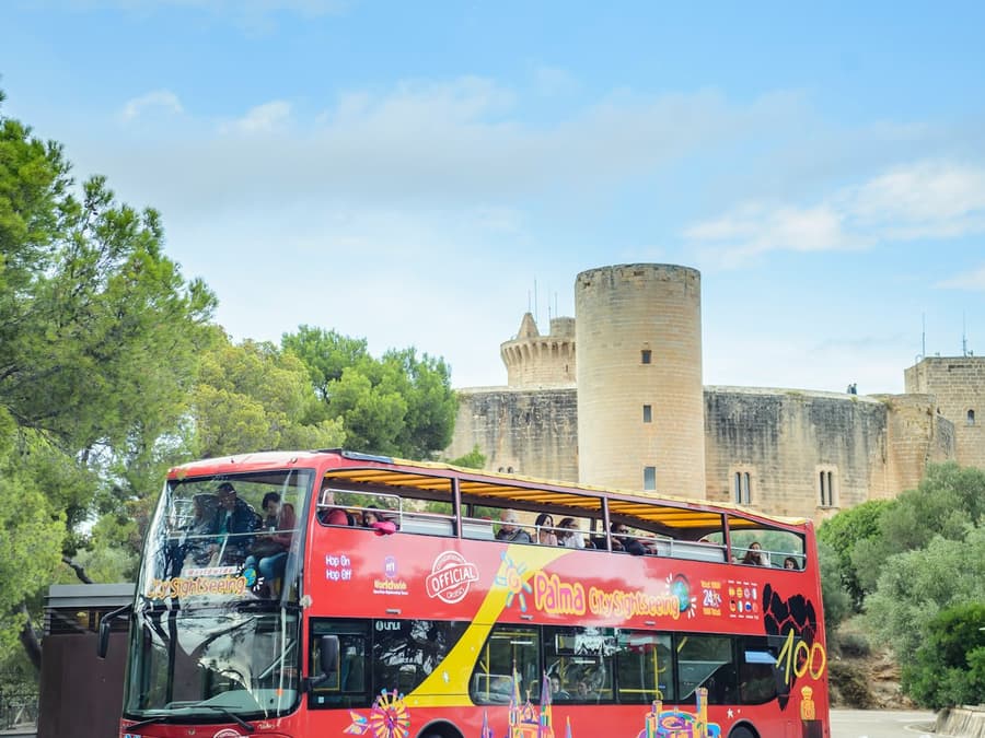Mallorca: 24 or 48-Hr Hop-on Hop-off Bus + Boat Tour