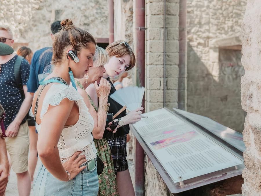 Pompeii & Villa of Mysteries Small Group Guided Tour