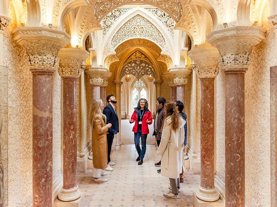 Tour Guiado por el Palacio y Parque de Monserrate