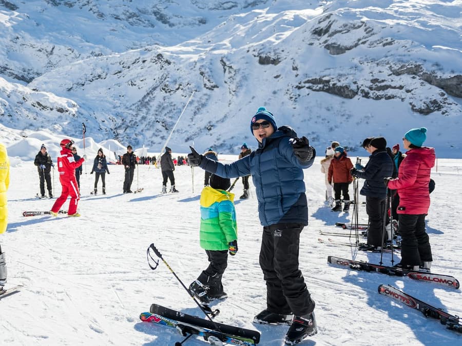 Mount Titlis: Snow Experience with Transport from Lucerne