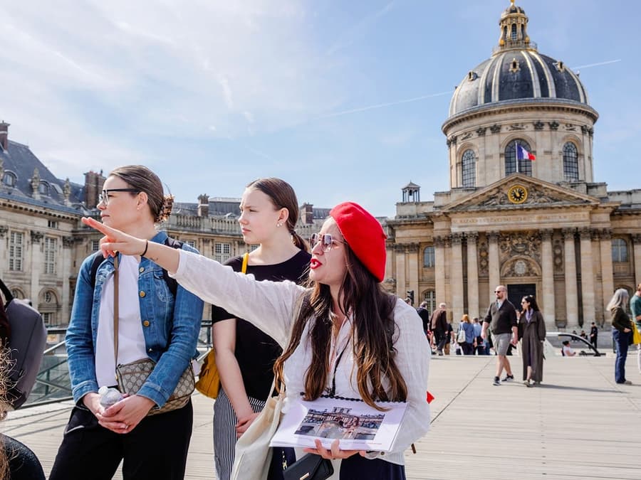 Emily in Paris Locations Walking Tour