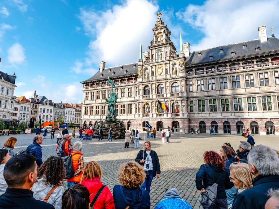From Brussels: Full-Day Antwerp and Ghent Guided Tour
