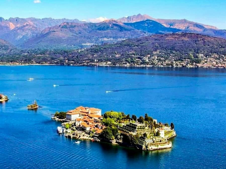Lake Maggiore & Borromean Islands: Hop-on Hop-off Boat Tour