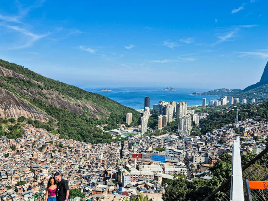 Rio de Janeiro: Rocinha Favela Guided Jeep Tour + Hotel Transfer