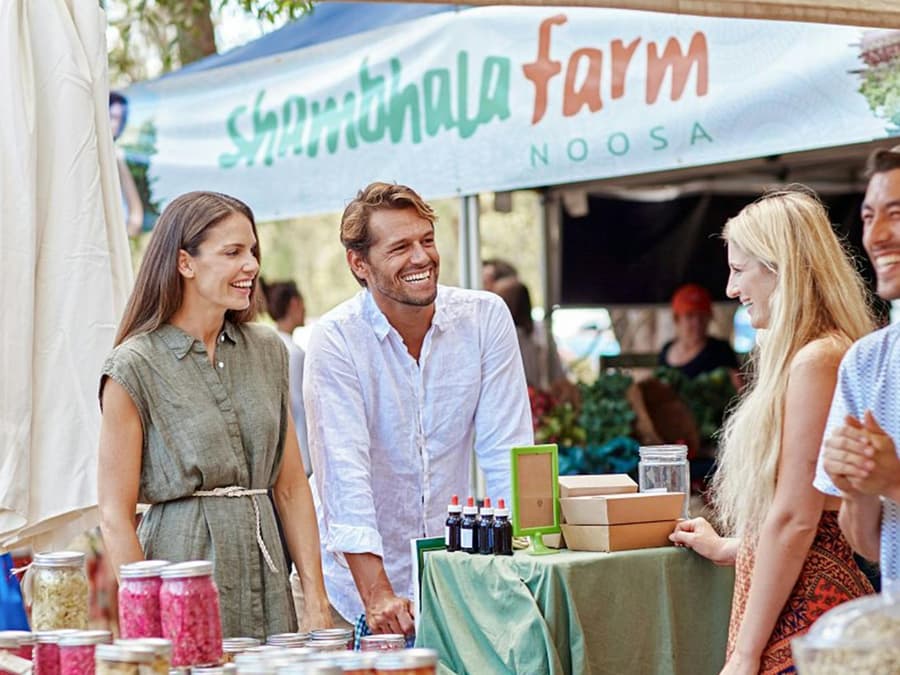 Eumundi Markets Tour with Shared Round-Trip Transfers