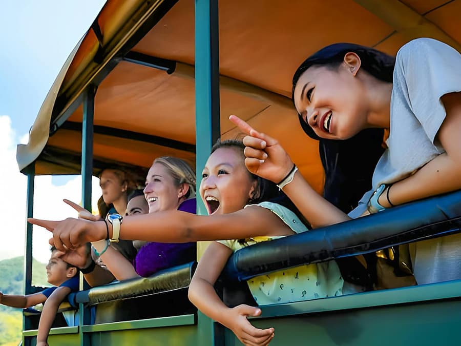 Kualoa Ranch: Jungle Expedition Tour