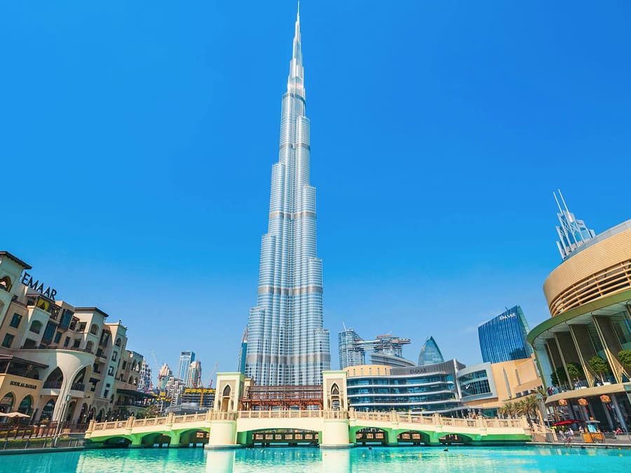 From Abu Dhabi: Guided Dubai City Tour with Burj Khalifa Tickets & Lunch