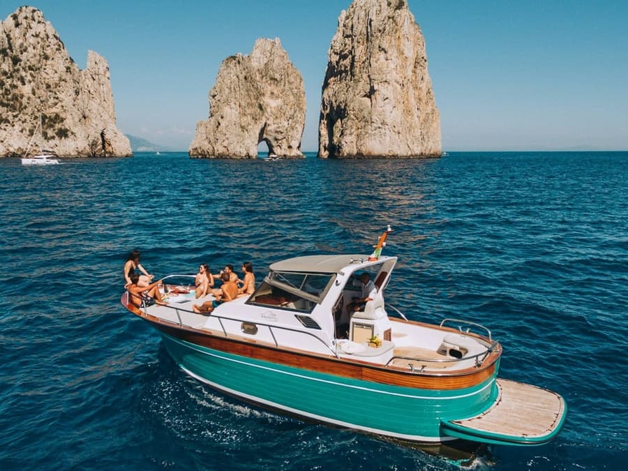 Capri: Boat Excursion from Naples