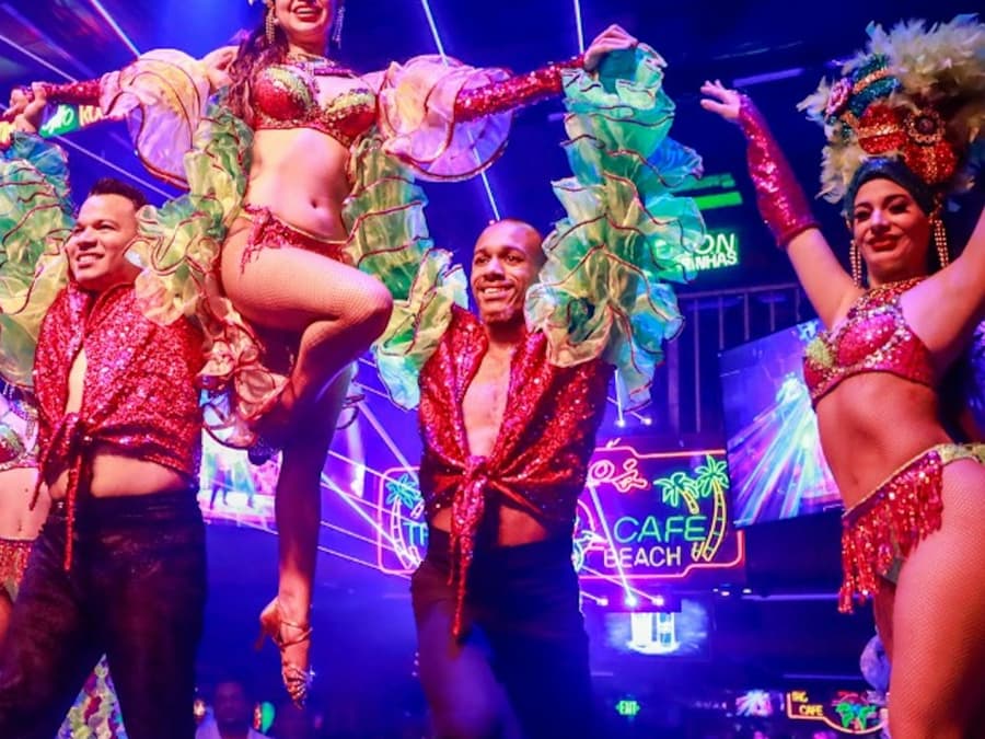Mango's Tropical Cafe South Beach: Dinner & Show