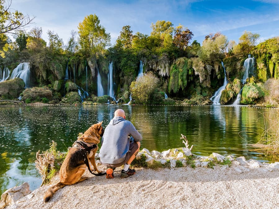 از دوبروونیک: سفر یکروزه به آبشارهای کراویکا، موستار و پچیتلی