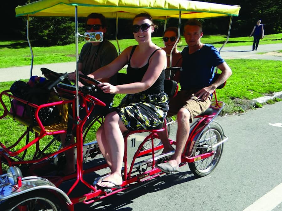 San Francisco: Surrey Bike Rental in Golden Gate Park