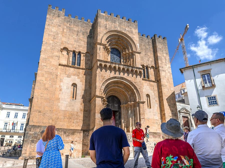 From Porto: Fátima & Coimbra Full-Day Trip