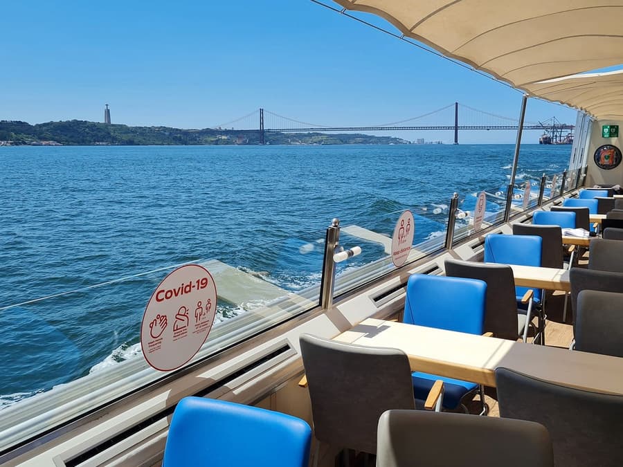 Lisbon Sightseeing Cruise on Tagus River