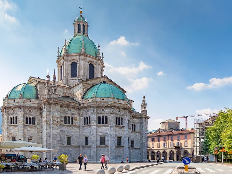From Milan: Lake Como, Lugano & Bellagio by Bus with Private Boat Tour