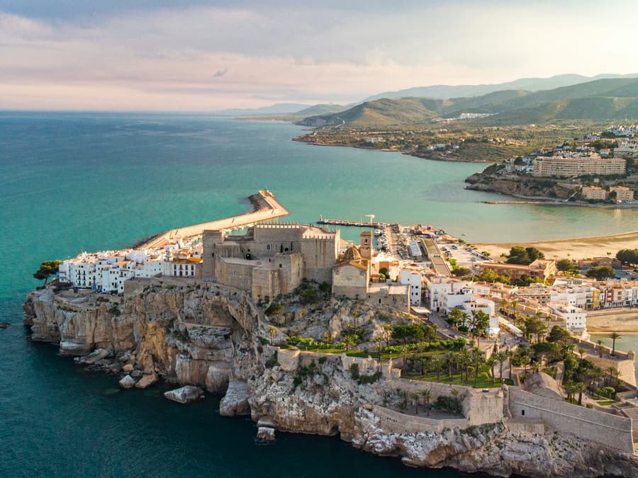 Peñíscola: Guided Day Tour from Valencia + Game of Thrones Sites