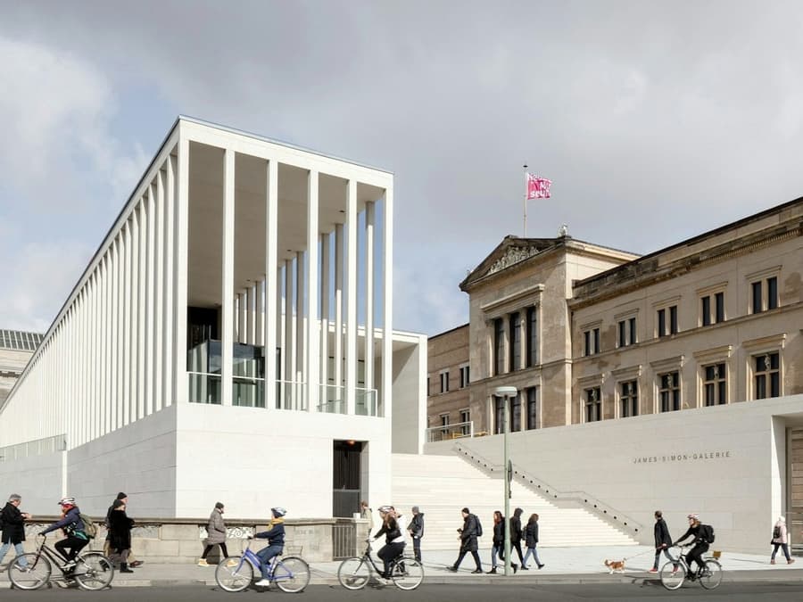 James Simon Gallery