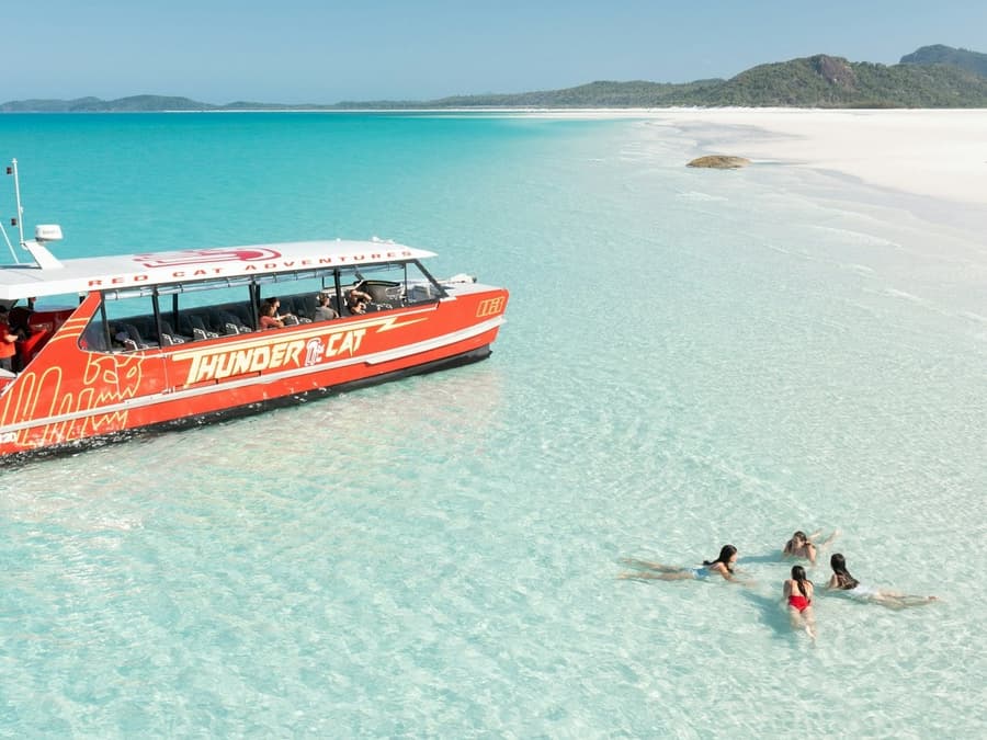 Airlie Beach: Thundercat Whitsundays Ganztägige Tour + Buffet-Mittagessen