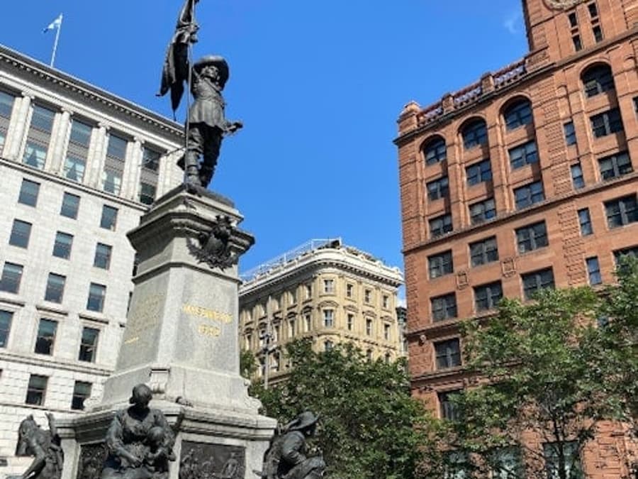 Montréal: The Original Old Montréal Walking Tour