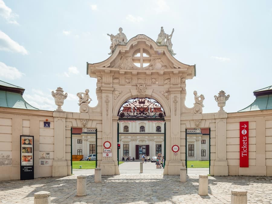 Finding Klimt – Klimt’s Most Iconic Paintings in Vienna