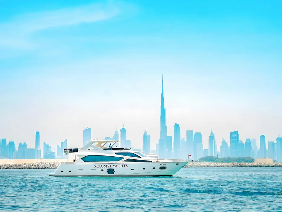 Dubai Water Canal Yacht Cruise with Drinks & Iconic Views
