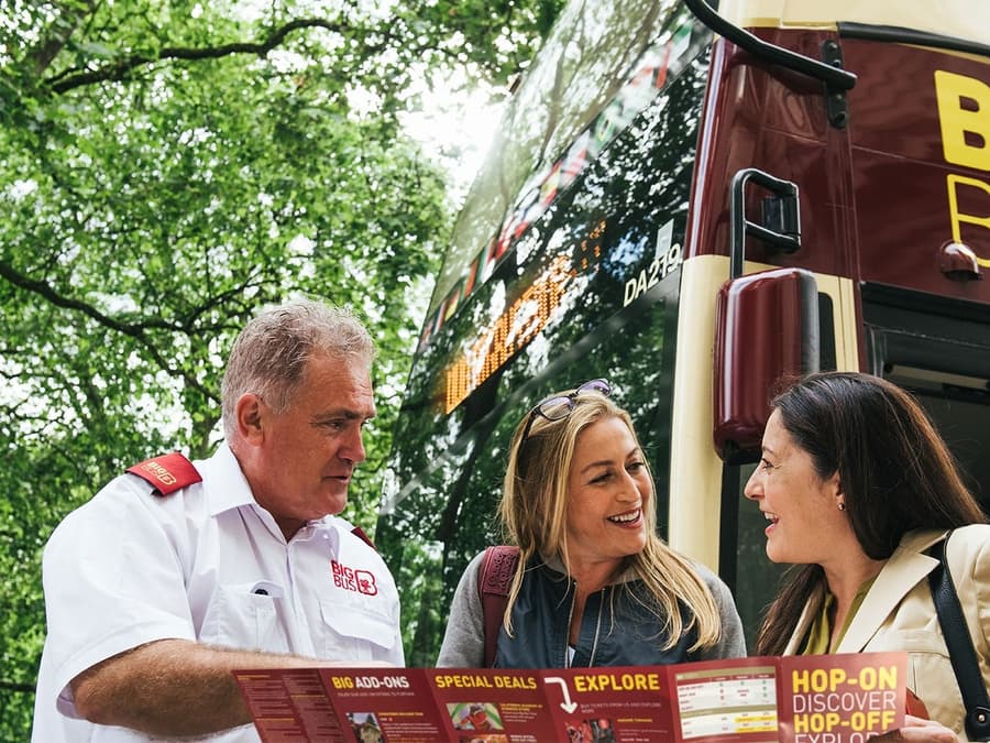 Big Bus: Los Angeles Hop-on Hop-off Bus Tour with Optional Celebrity Homes Tour