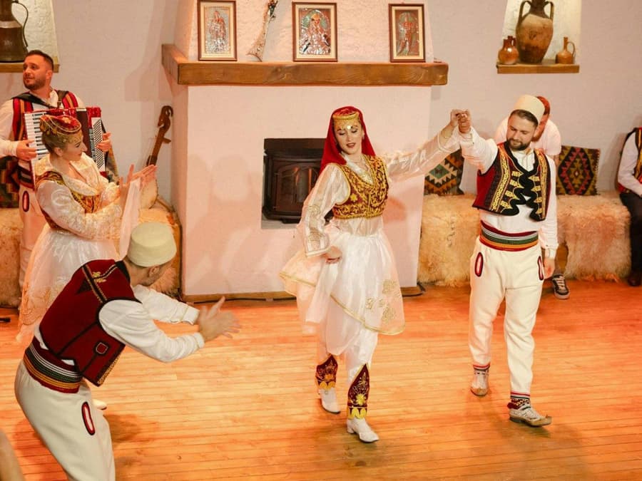 Tirana: Albanian Night Cultural Dance & Music Experience